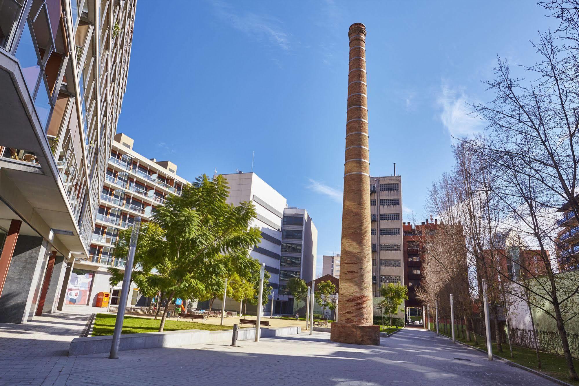 The Lonely Chimney Apartments Barcelona Eksteriør bilde